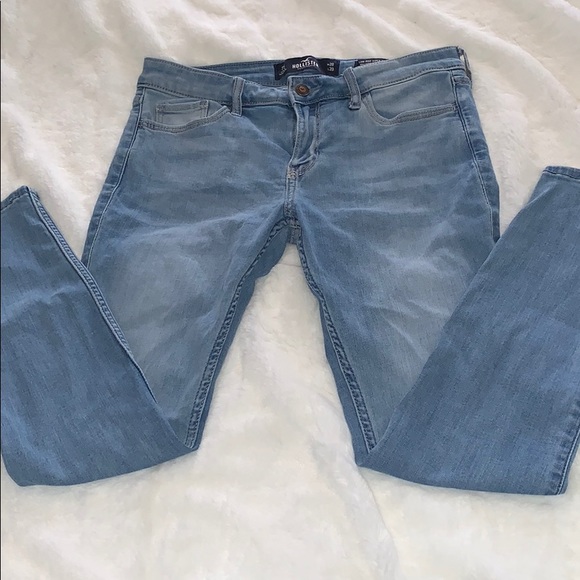 Light blue Hollister Jeans never worn - Picture 1 of 3